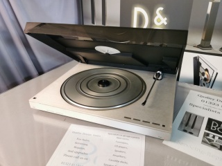 BEOGRAM 5000 TURNTABLE